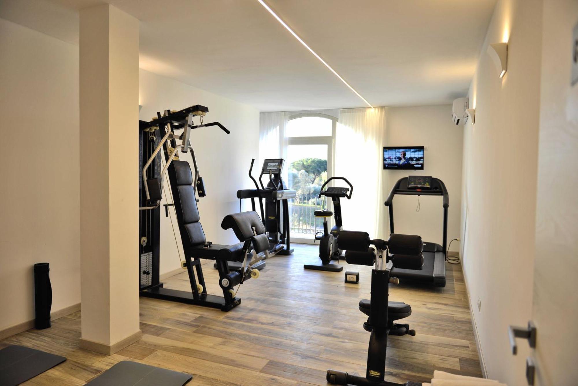 Riva Toscana Golf Resort & Spa Фоллоника Экстерьер фото